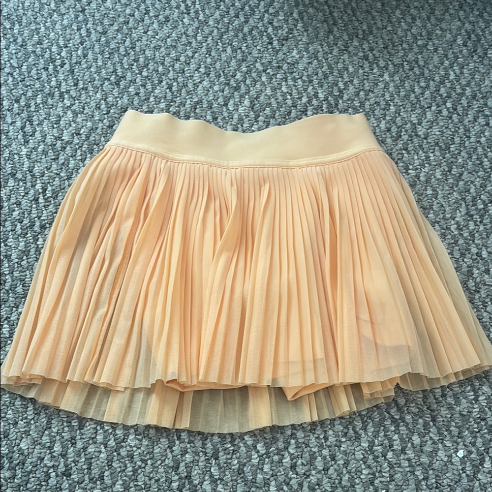 Lululemon Athletica Peach Pleated Mini Skirt